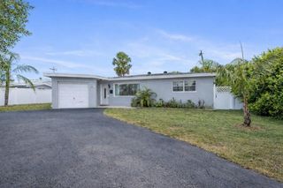 2000 NE 62nd Street, Fort Lauderdale, FL 33308