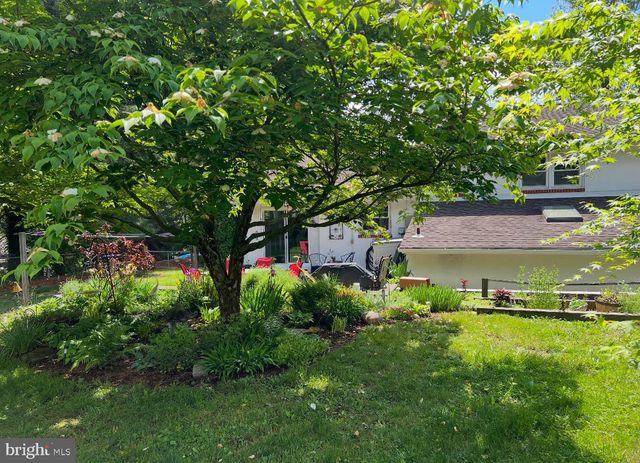 106 S SHADY RETREAT RD, Doylestown, PA 18901