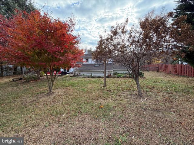 106 S SHADY RETREAT RD, Doylestown, PA 18901