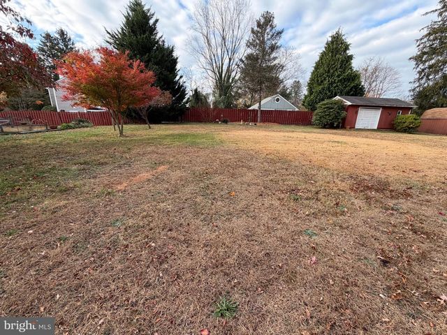 106 S SHADY RETREAT RD, Doylestown, PA 18901