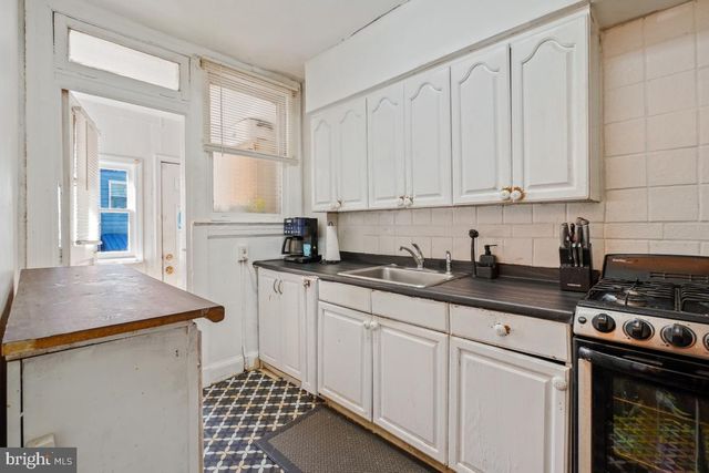 808 SOMERSET PL NW, Washington, DC 20011