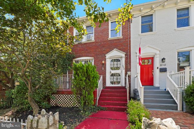 808 SOMERSET PL NW, Washington, DC 20011