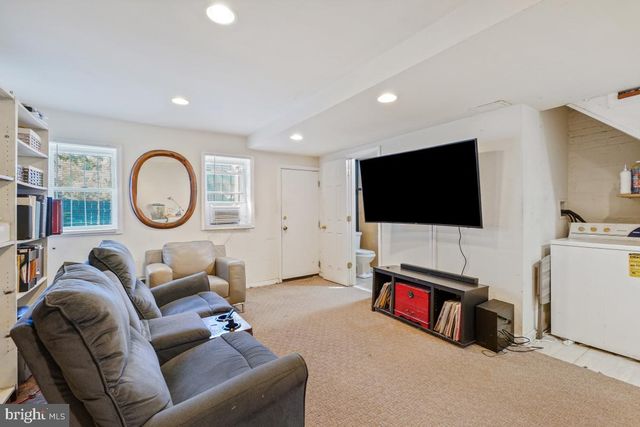 808 SOMERSET PL NW, Washington, DC 20011