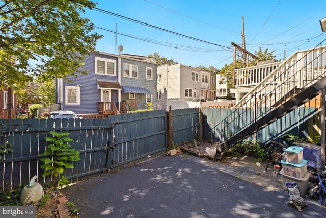 808 SOMERSET PL NW, Washington, DC 20011