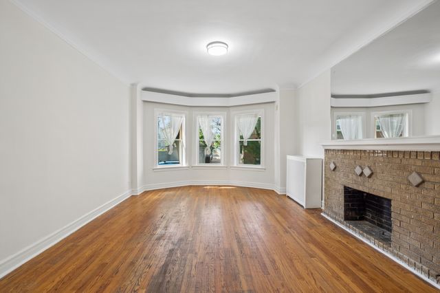 2244 W Argyle Street, Chicago, IL 60625