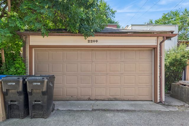 2244 W Argyle Street, Chicago, IL 60625