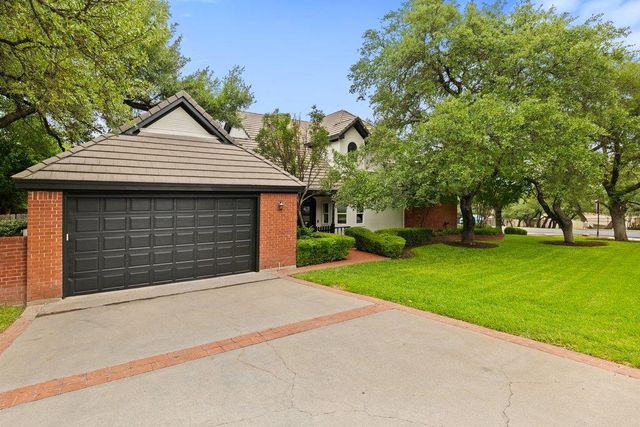 33 Cottondale RD, The Hills, TX 78738