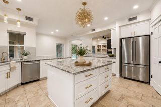 33 Cottondale RD, The Hills, TX 78738