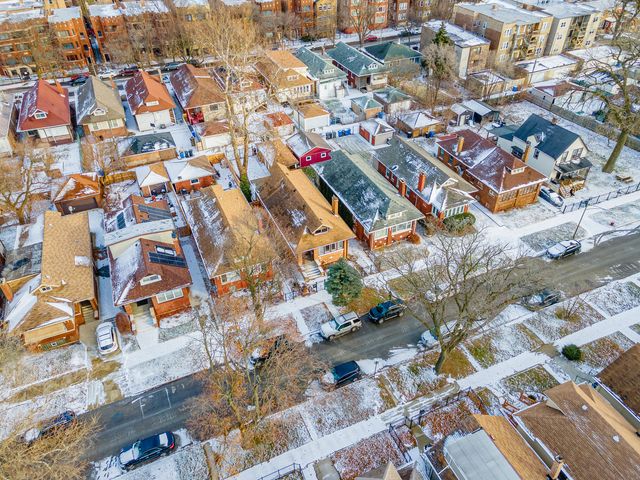 7715 S Oglesby Avenue, Chicago, IL 60649