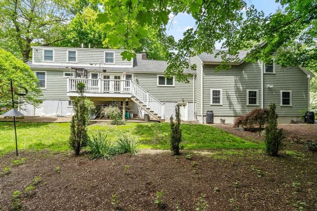 2 Doris Rd, Bedford, MA 01730