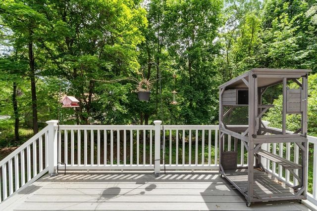 2 Doris Rd, Bedford, MA 01730
