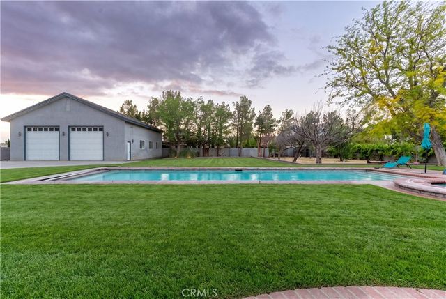 4255 Conestoga Drive, Lancaster, CA 93536