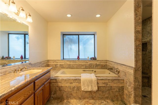 4255 Conestoga Drive, Lancaster, CA 93536