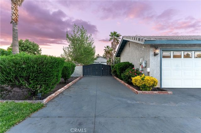 4255 Conestoga Drive, Lancaster, CA 93536