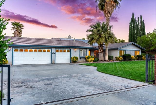 4255 Conestoga Drive, Lancaster, CA 93536