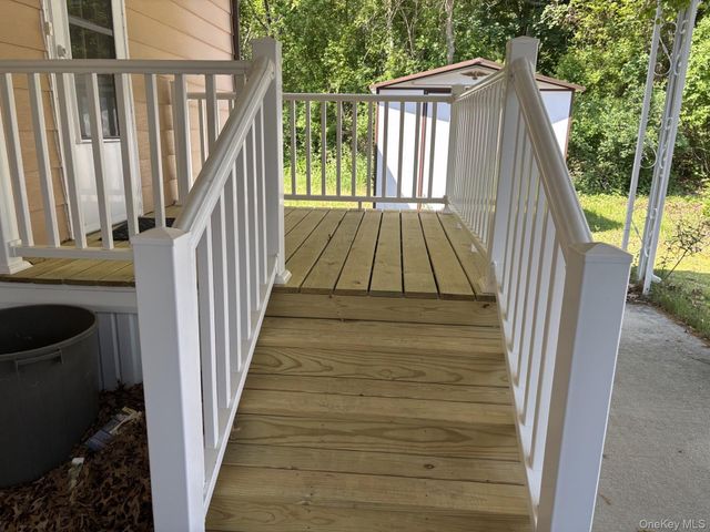 101 West Lane 20B Witt Lane, Riverhead, NY 11901