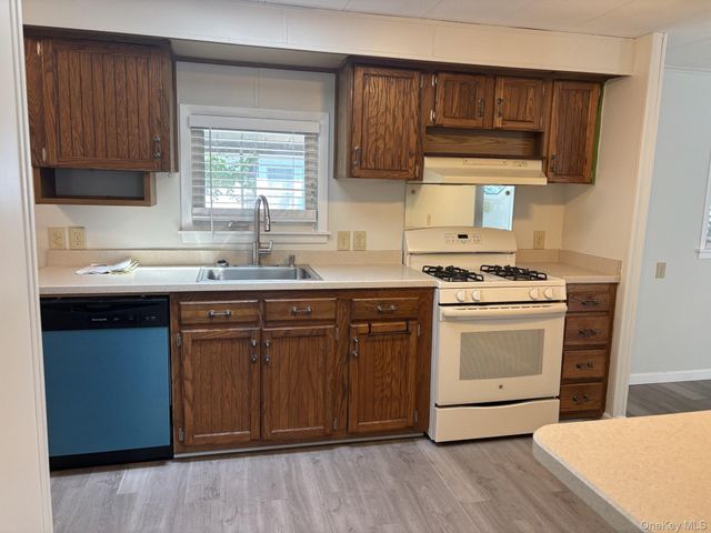 101 West Lane 20B Witt Lane, Riverhead, NY 11901