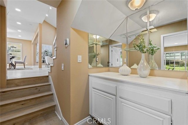 16511 Halsey, Granada Hills (los Angeles), CA 91344