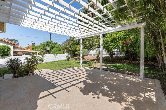 16511 Halsey, Granada Hills (los Angeles), CA 91344