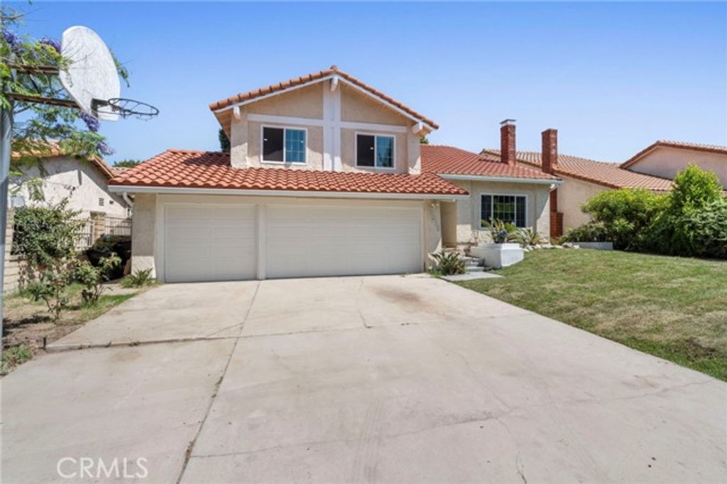 16511 Halsey, Granada Hills (los Angeles), CA 91344