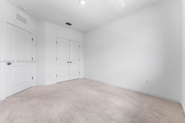 4825 Dillion St, Lake Worth, FL 33463