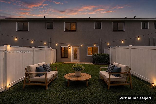 4825 Dillion St, Lake Worth, FL 33463
