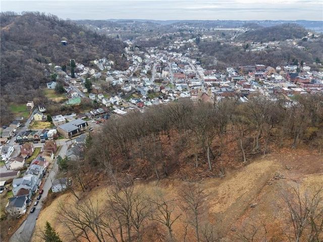 731 Stanton Ave, Millvale, PA 15209