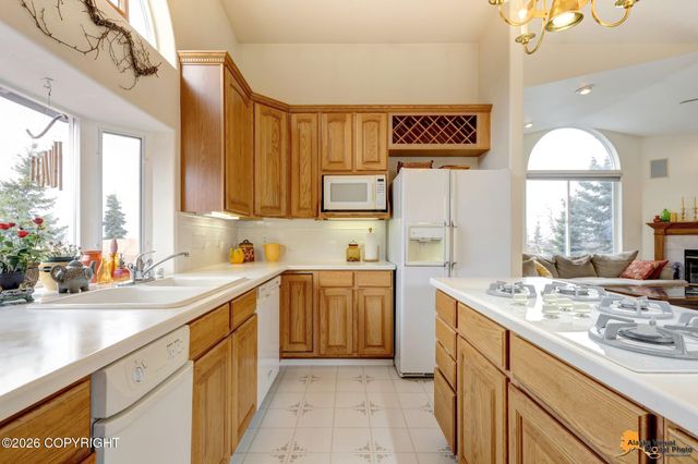 10100 Zermatt Circle, Anchorage, AK 99507
