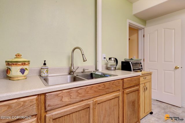 10100 Zermatt Circle, Anchorage, AK 99507