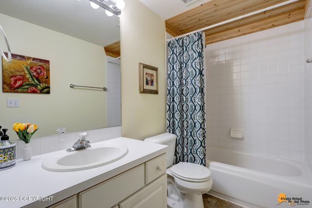 10100 Zermatt Circle, Anchorage, AK 99507