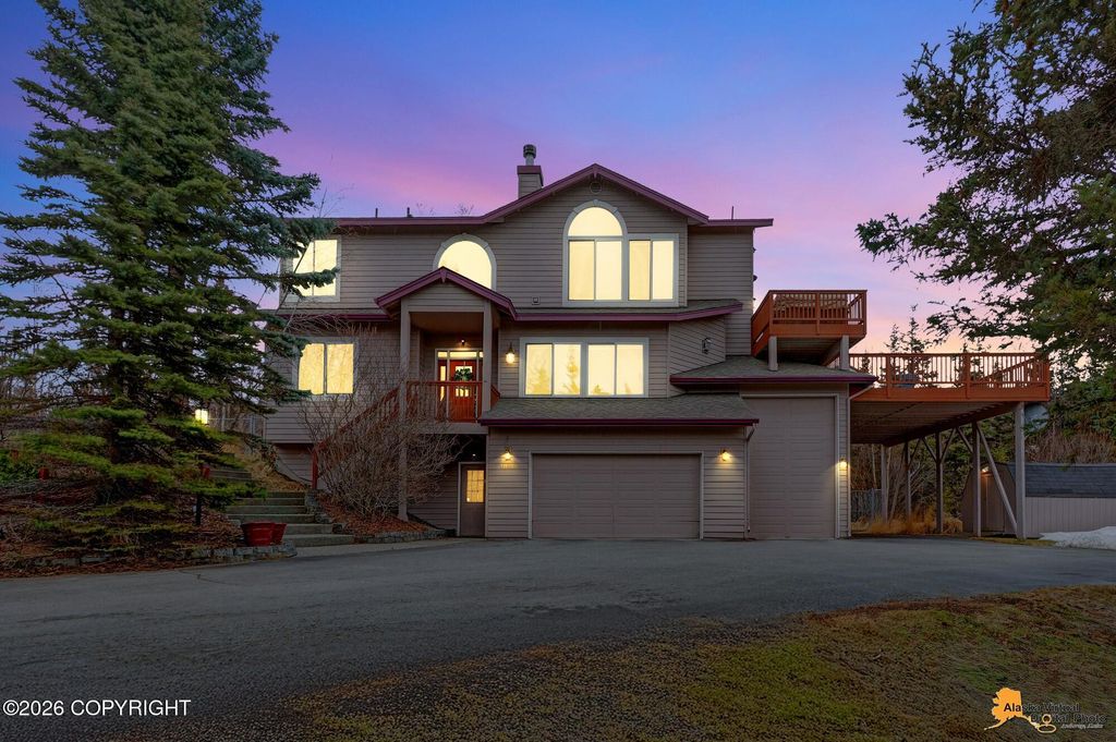 10100 Zermatt Circle, Anchorage, AK 99507
