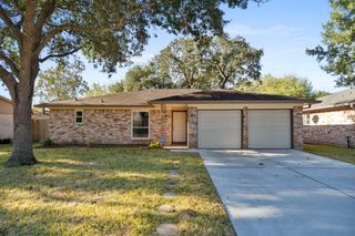 1807 Oaklawn Street, Sugar Land, TX 77498