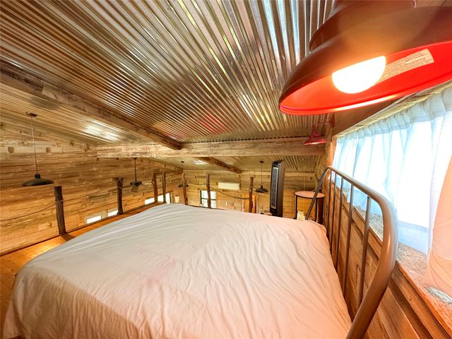 236 HCR 2215, Aquilla, TX 76622