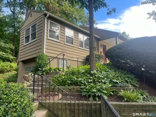104 1/2 Ledgebrook Drive 104H, Norwalk, CT 06854