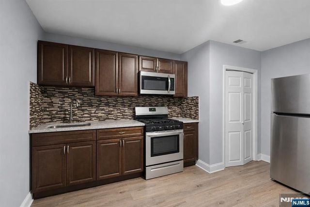 62 Highland Street, Paterson, NJ 07524