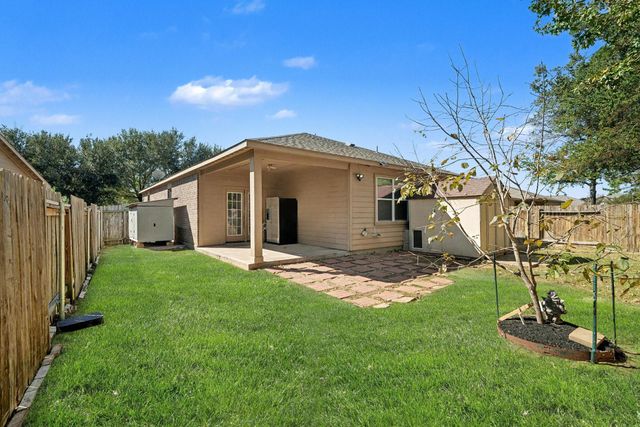 38106 N Sweetwater Cir, Magnolia, TX 77355