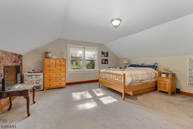 324 Tunnel Rd, Bethlehem Twp., NJ 08802