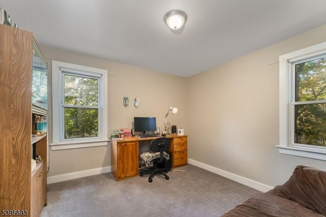 324 Tunnel Rd, Bethlehem Twp., NJ 08802