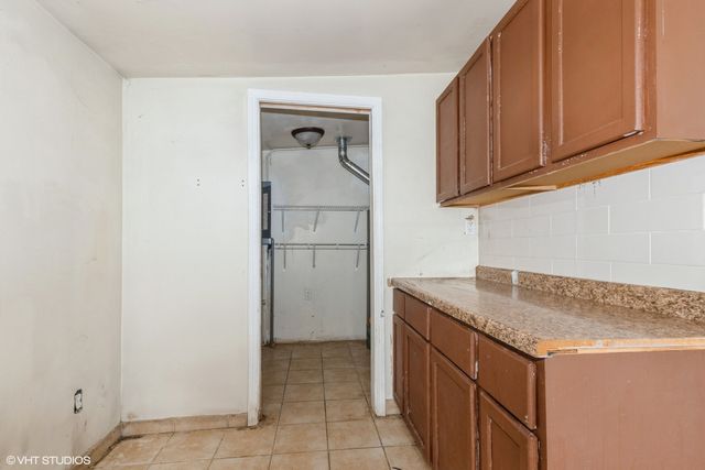 606 Florence Avenue, Joliet, IL 60433