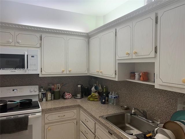 1965 S Ocean Drive 12C, Hallandale Beach, FL 33009