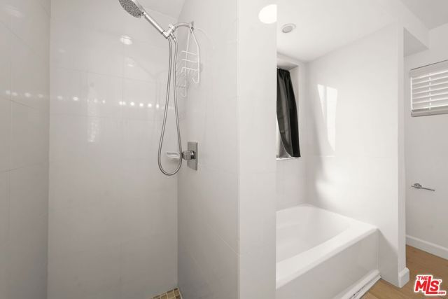 1525 N Hayworth Avenue 302, Los Angeles, CA 90046