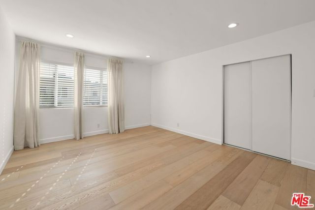 1525 N Hayworth Avenue 302, Los Angeles, CA 90046