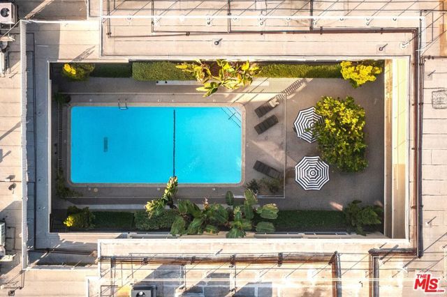 1525 N Hayworth Avenue 302, Los Angeles, CA 90046