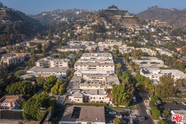 1525 N Hayworth Avenue 302, Los Angeles, CA 90046