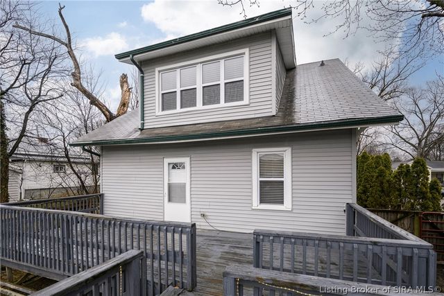 629 Mechanic Street, Jeffersonville, IN 47130