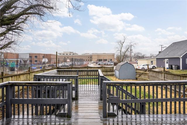 629 Mechanic Street, Jeffersonville, IN 47130