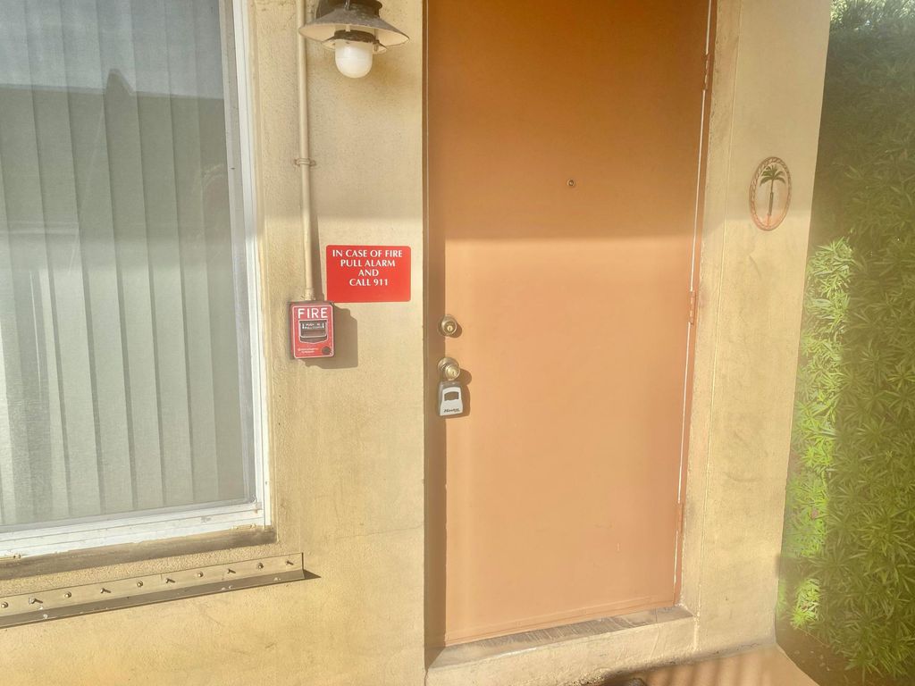 2303 S Federal Highway 1, Boynton Beach, FL 33435