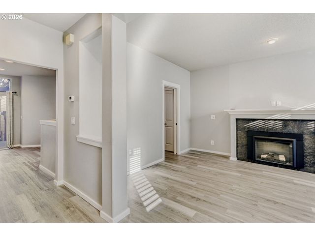 768 Ne 70TH Ave, Hillsboro, OR 97124