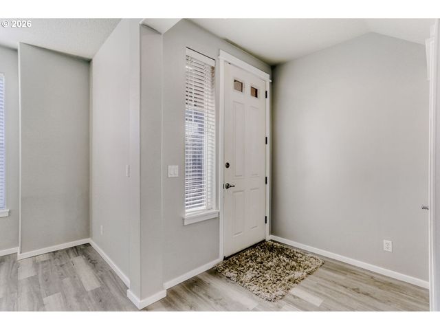 768 Ne 70TH Ave, Hillsboro, OR 97124