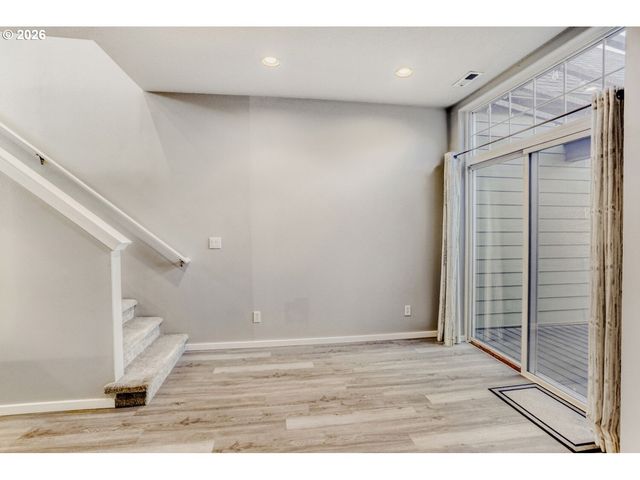 768 Ne 70TH Ave, Hillsboro, OR 97124